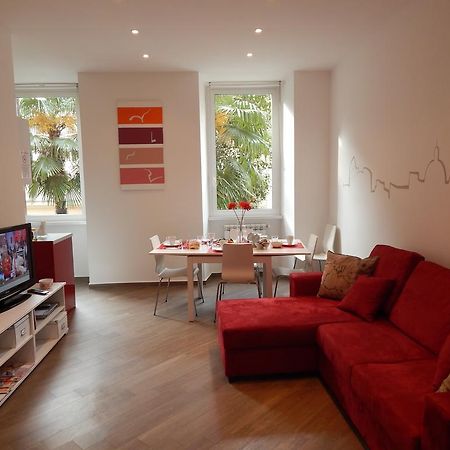 Red Flat In Romeアパートメント 部屋 写真