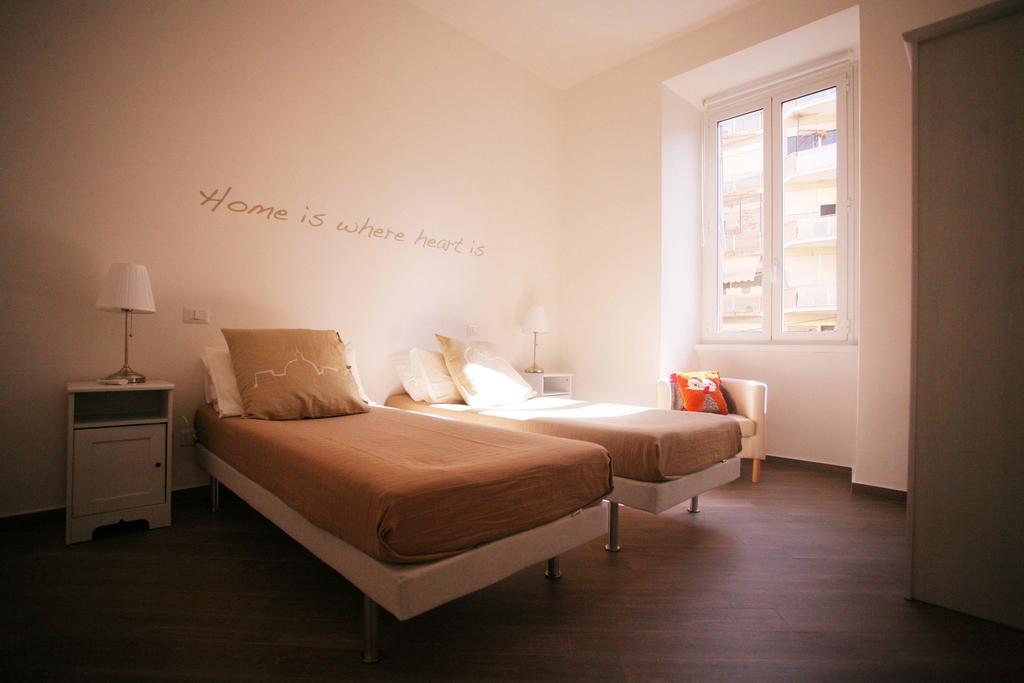 Red Flat In Romeアパートメント 部屋 写真